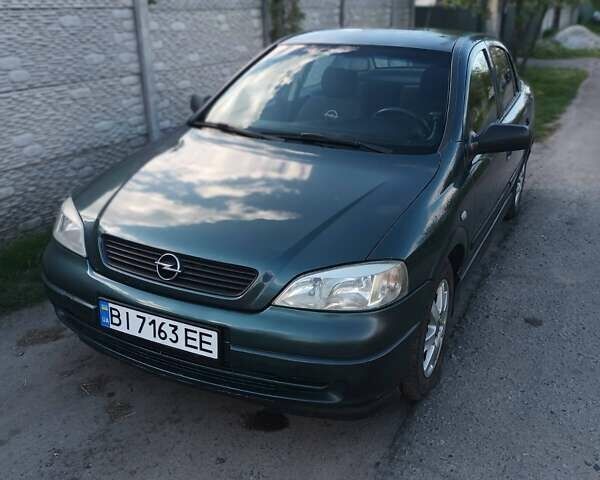 Зеленый Опель Астра, объемом двигателя 1.6 л и пробегом 298 тыс. км за 4000 $, фото 10 на Automoto.ua