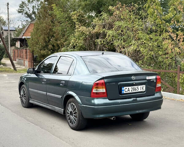 Зеленый Опель Астра, объемом двигателя 1.6 л и пробегом 190 тыс. км за 2650 $, фото 5 на Automoto.ua