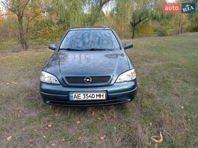 Зеленый Опель Астра, объемом двигателя 1.4 л и пробегом 190 тыс. км за 5600 $, фото 1 на Automoto.ua