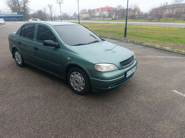 Зелений Опель Астра, об'ємом двигуна 1.4 л та пробігом 200 тис. км за 2300 $, фото 4 на Automoto.ua