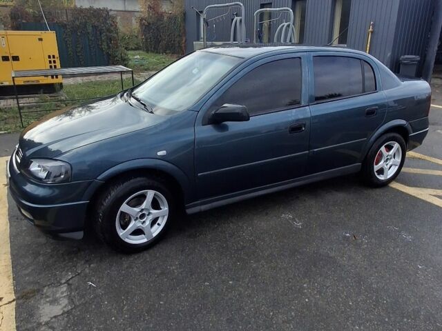 Зелений Опель Астра, об'ємом двигуна 1.4 л та пробігом 200 тис. км за 3000 $, фото 1 на Automoto.ua