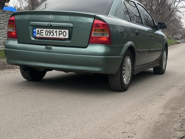 Зелений Опель Астра, об'ємом двигуна 1.4 л та пробігом 400 тис. км за 2450 $, фото 3 на Automoto.ua