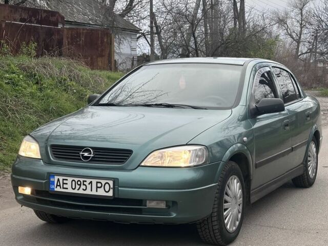 Зелений Опель Астра, об'ємом двигуна 1.4 л та пробігом 400 тис. км за 2450 $, фото 6 на Automoto.ua