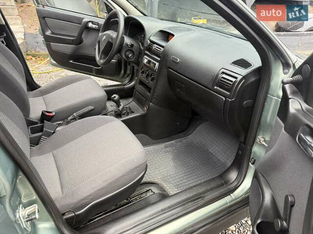 Опель Астра 2006 в Львове на Automoto.ua Зеленый Опель Астра, объемом двигателя 1.4 л и пробегом 135 тыс. км за 2999 $, фото 8 на Automoto.ua