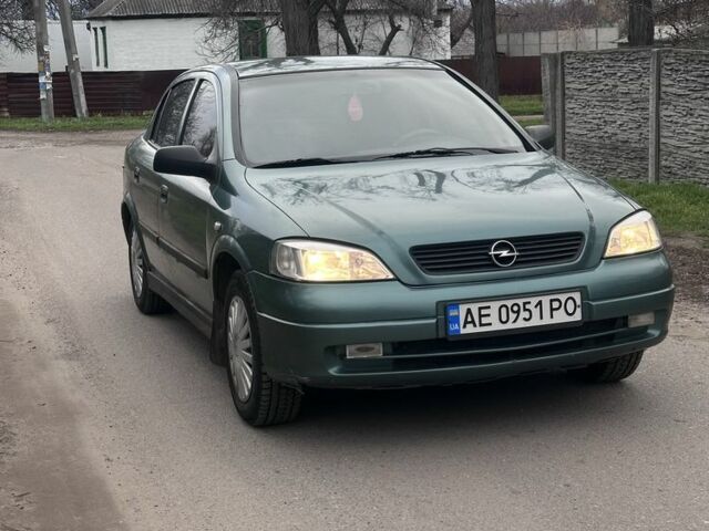 Зелений Опель Астра, об'ємом двигуна 1.4 л та пробігом 400 тис. км за 2450 $, фото 4 на Automoto.ua