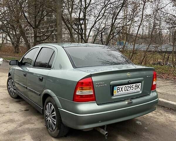Зелений Опель Астра, об'ємом двигуна 1.39 л та пробігом 188 тис. км за 3342 $, фото 2 на Automoto.ua