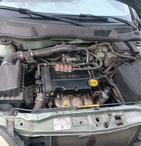 Зеленый Опель Астра, объемом двигателя 1.4 л и пробегом 290 тыс. км за 2500 $, фото 4 на Automoto.ua