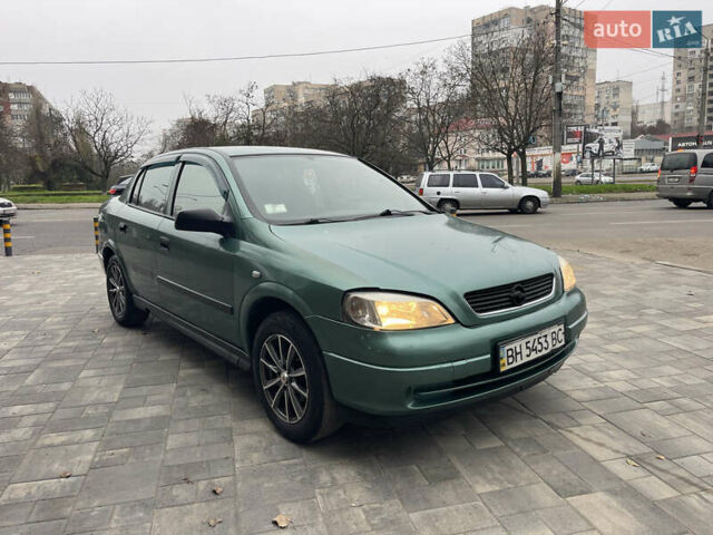 Зеленый Опель Астра, объемом двигателя 1.6 л и пробегом 260 тыс. км за 2350 $, фото 4 на Automoto.ua