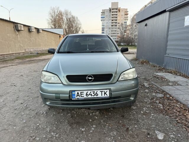 Зелений Опель Астра, об'ємом двигуна 1.4 л та пробігом 220 тис. км за 2499 $, фото 2 на Automoto.ua