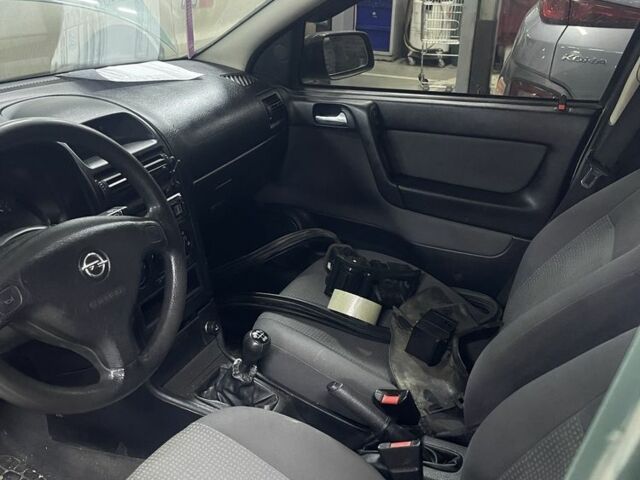 Зеленый Опель Астра, объемом двигателя 0 л и пробегом 150 тыс. км за 1500 $, фото 6 на Automoto.ua