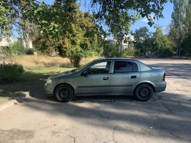 Зеленый Опель Астра, объемом двигателя 1.4 л и пробегом 187 тыс. км за 2450 $, фото 5 на Automoto.ua