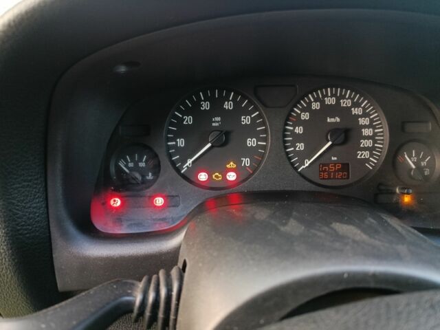 Зеленый Опель Астра, объемом двигателя 1.4 л и пробегом 360 тыс. км за 2550 $, фото 7 на Automoto.ua