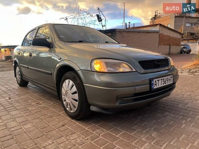 Зеленый Опель Астра, объемом двигателя 1.36 л и пробегом 187 тыс. км за 2950 $, фото 3 на Automoto.ua