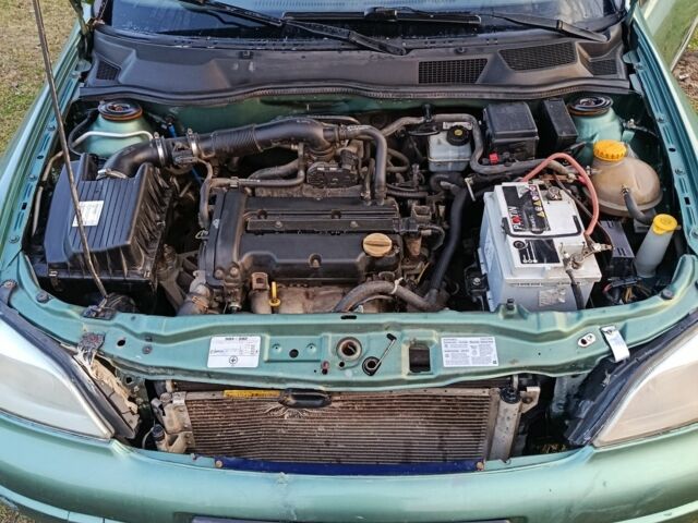 Зеленый Опель Астра, объемом двигателя 1.4 л и пробегом 360 тыс. км за 2550 $, фото 5 на Automoto.ua