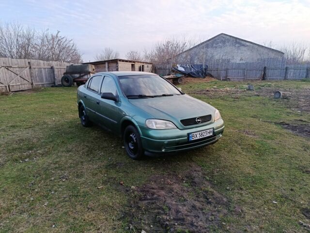 Зеленый Опель Астра, объемом двигателя 1.4 л и пробегом 360 тыс. км за 2550 $, фото 1 на Automoto.ua