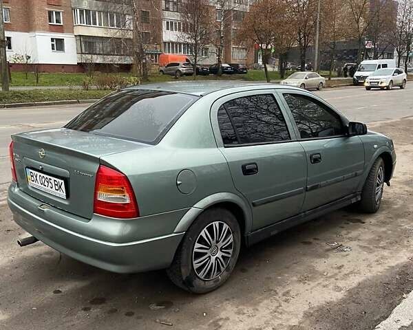 Зелений Опель Астра, об'ємом двигуна 1.39 л та пробігом 188 тис. км за 3342 $, фото 5 на Automoto.ua