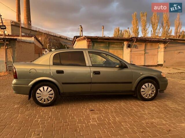 Зеленый Опель Астра, объемом двигателя 1.36 л и пробегом 187 тыс. км за 2950 $, фото 4 на Automoto.ua