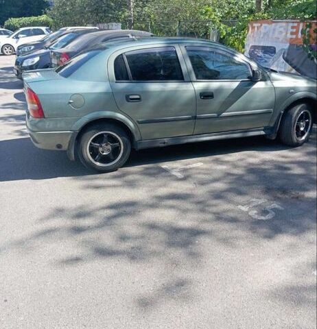 Зеленый Опель Астра, объемом двигателя 1.4 л и пробегом 290 тыс. км за 2500 $, фото 3 на Automoto.ua