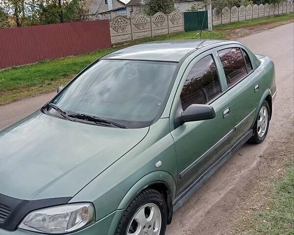 Опель Астра 2008 в Казатине на Automoto.ua Зеленый Опель Астра, объемом двигателя 1.39 л и пробегом 295 тыс. км за 3800 $, фото 8 на Automoto.ua