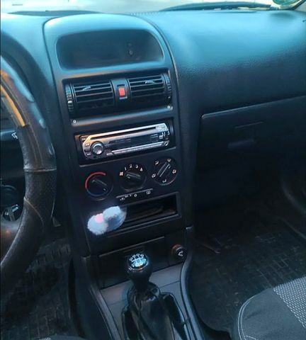 Зелений Опель Астра, об'ємом двигуна 1.4 л та пробігом 296 тис. км за 3400 $, фото 1 на Automoto.ua