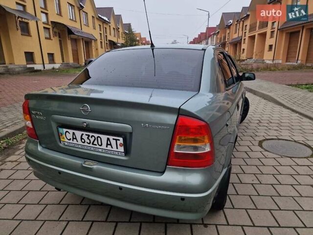 Зелений Опель Астра, об'ємом двигуна 1.36 л та пробігом 179 тис. км за 3000 $, фото 4 на Automoto.ua