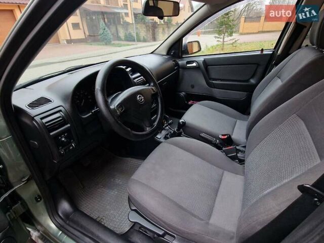 Зелений Опель Астра, об'ємом двигуна 1.36 л та пробігом 179 тис. км за 3000 $, фото 36 на Automoto.ua