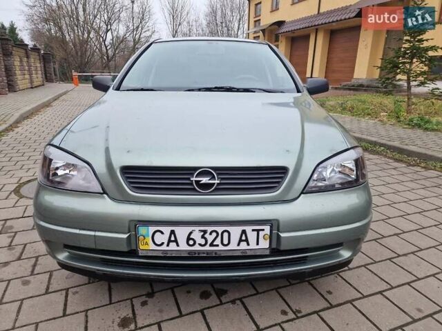 Зелений Опель Астра, об'ємом двигуна 1.36 л та пробігом 179 тис. км за 3000 $, фото 1 на Automoto.ua