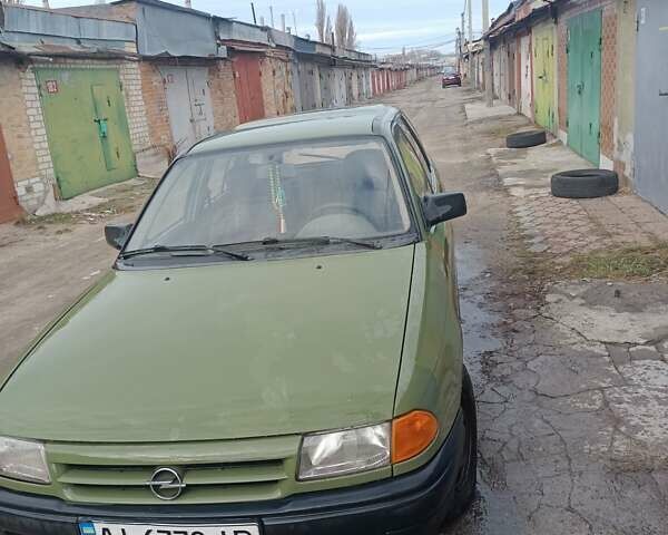 Зеленый Опель Астра, объемом двигателя 1.7 л и пробегом 480 тыс. км за 1800 $, фото 4 на Automoto.ua