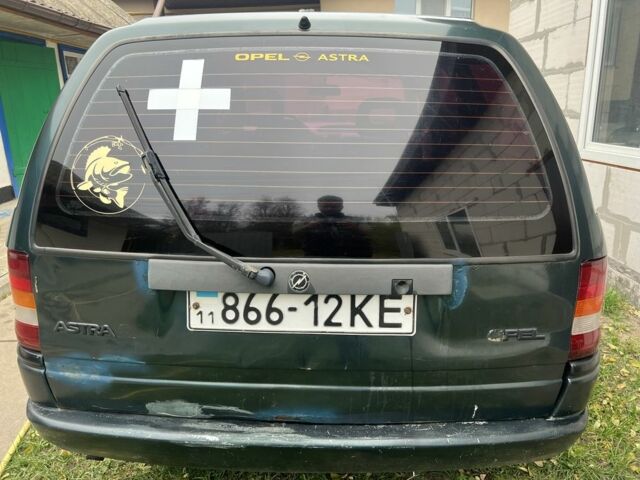 Зеленый Опель Астра, объемом двигателя 1.6 л и пробегом 351 тыс. км за 950 $, фото 2 на Automoto.ua