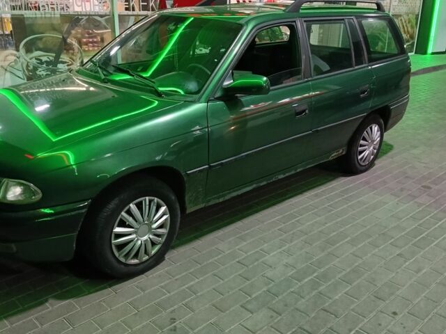 Опель Астра 1996 в Белой Церкве на Automoto.ua Зеленый Опель Астра, объемом двигателя 1.6 л и пробегом 264 тыс. км за 1900 $, фото 7 на Automoto.ua
