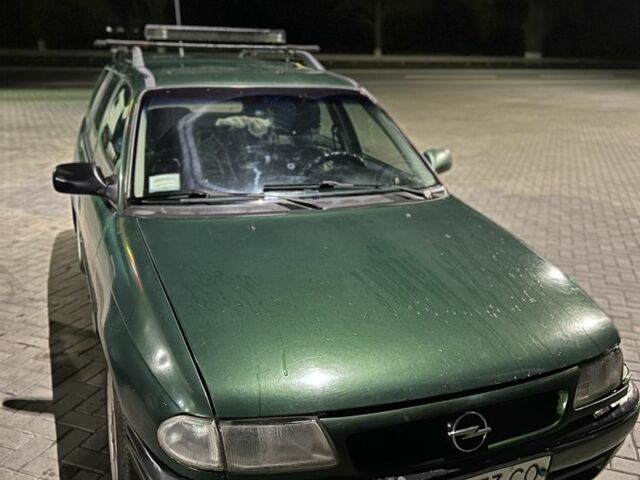 Опель Астра 1996 в Ладыжин на Automoto.ua Зеленый Опель Астра, объемом двигателя 2 л и пробегом 360 тыс. км за 2000 $, фото 2 на Automoto.ua