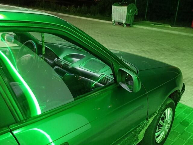 Опель Астра 1996 в Белой Церкве на Automoto.ua Зеленый Опель Астра, объемом двигателя 1.6 л и пробегом 264 тыс. км за 1900 $, фото 5 на Automoto.ua