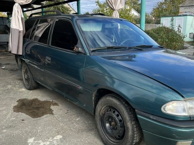 Опель Астра 1997 в Томаковка на Automoto.ua Зеленый Опель Астра, объемом двигателя 1.6 л и пробегом 170 тыс. км за 879 $, фото 1 на Automoto.ua