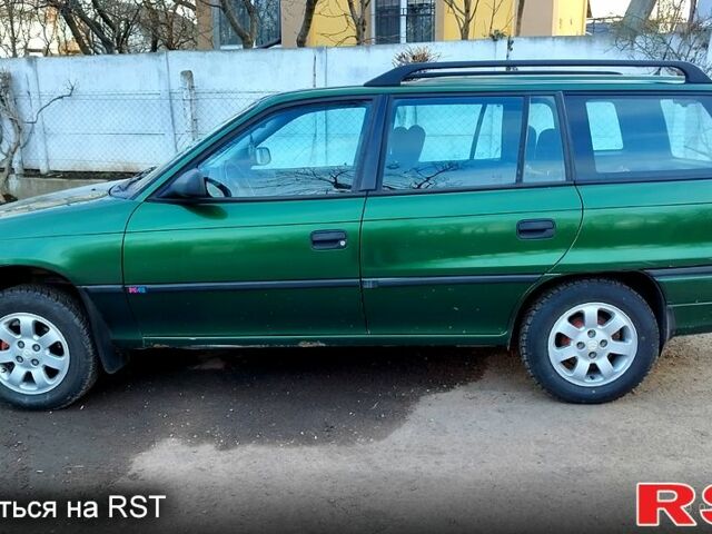 Зелений Опель Астра, об'ємом двигуна 1.8 л та пробігом 415 тис. км за 2300 $, фото 2 на Automoto.ua