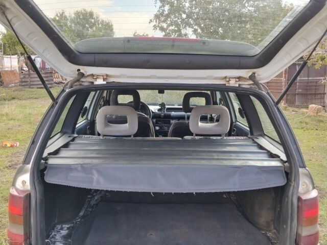 Опель Астра 1998 в Снигиревке на Automoto.ua Зеленый Опель Астра, объемом двигателя 0 л и пробегом 345 тыс. км за 1400 $, фото 5 на Automoto.ua