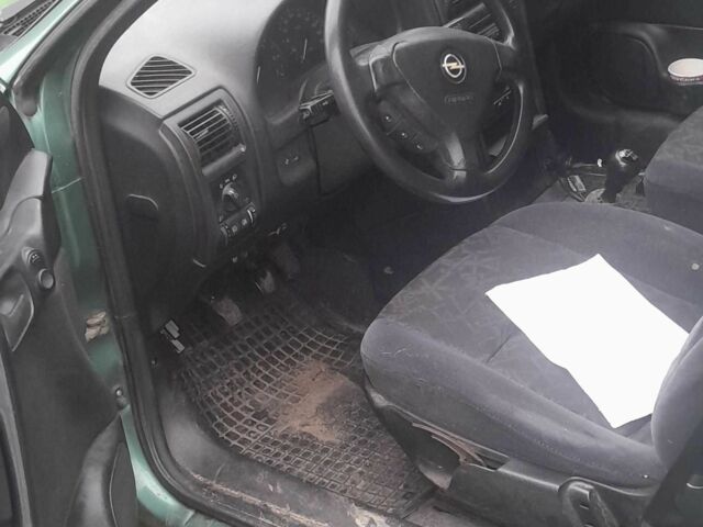 Зеленый Опель Астра, объемом двигателя 1.6 л и пробегом 350 тыс. км за 1001 $, фото 4 на Automoto.ua