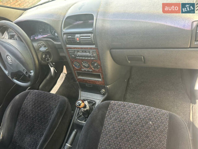 Зеленый Опель Астра, объемом двигателя 2 л и пробегом 200 тыс. км за 1690 $, фото 17 на Automoto.ua