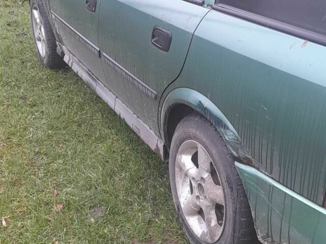 Зеленый Опель Астра, объемом двигателя 1.6 л и пробегом 350 тыс. км за 1001 $, фото 2 на Automoto.ua