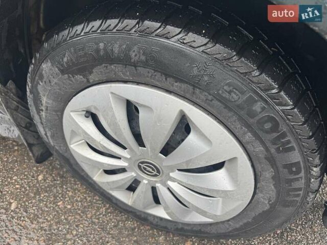 Зеленый Опель Астра, объемом двигателя 1.6 л и пробегом 250 тыс. км за 2350 $, фото 22 на Automoto.ua