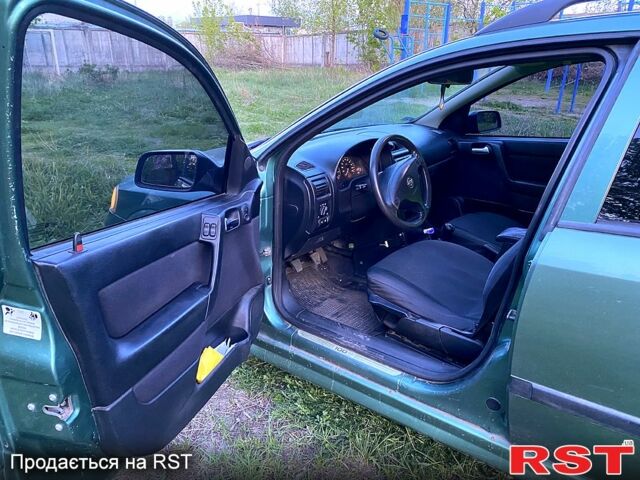 Зеленый Опель Астра, объемом двигателя 1.6 л и пробегом 0 тыс. км за 2400 $, фото 3 на Automoto.ua