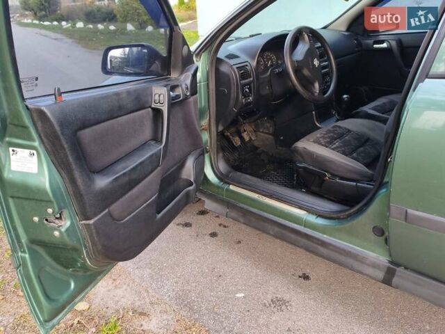 Опель Астра 1999 в Калиновке на Automoto.ua Зеленый Опель Астра, объемом двигателя 1.6 л и пробегом 367 тыс. км за 2450 $, фото 1 на Automoto.ua