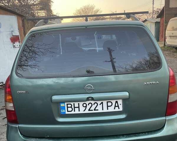 Зеленый Опель Астра, объемом двигателя 1.6 л и пробегом 227 тыс. км за 2100 $, фото 5 на Automoto.ua