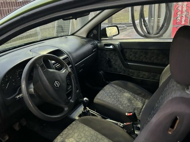 Зеленый Опель Астра, объемом двигателя 1.2 л и пробегом 100 тыс. км за 1500 $, фото 6 на Automoto.ua