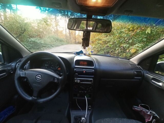 Зеленый Опель Астра, объемом двигателя 1.7 л и пробегом 400 тыс. км за 2000 $, фото 2 на Automoto.ua