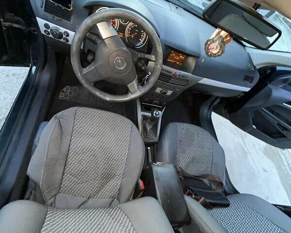 Зелений Опель Астра, об'ємом двигуна 1.6 л та пробігом 308 тис. км за 4200 $, фото 19 на Automoto.ua