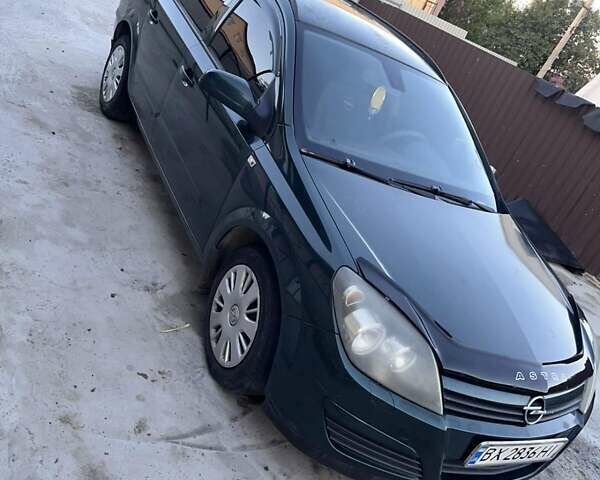 Зеленый Опель Астра, объемом двигателя 1.6 л и пробегом 308 тыс. км за 4400 $, фото 5 на Automoto.ua