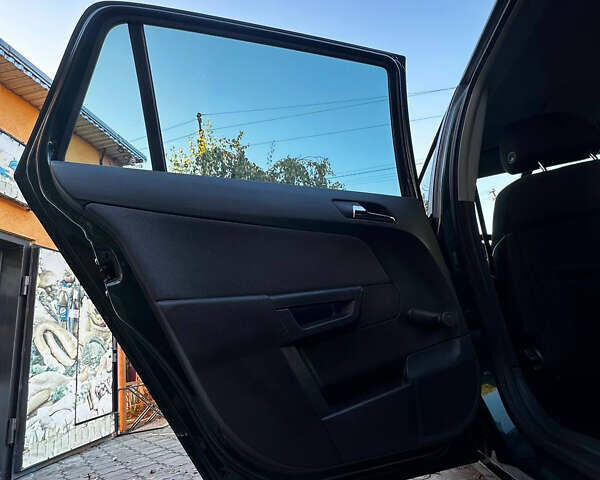 Зеленый Опель Астра, объемом двигателя 1.6 л и пробегом 202 тыс. км за 5300 $, фото 22 на Automoto.ua