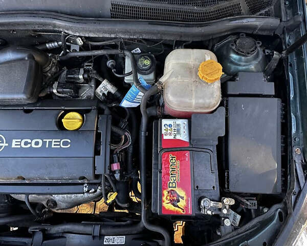 Зеленый Опель Астра, объемом двигателя 1.6 л и пробегом 202 тыс. км за 5300 $, фото 11 на Automoto.ua