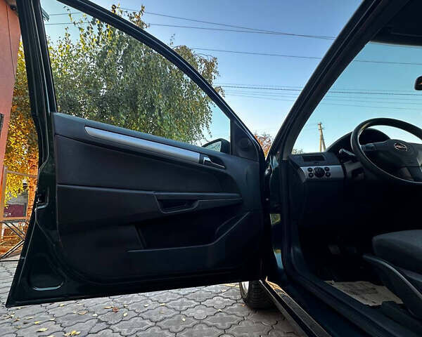 Зеленый Опель Астра, объемом двигателя 1.6 л и пробегом 202 тыс. км за 5300 $, фото 23 на Automoto.ua