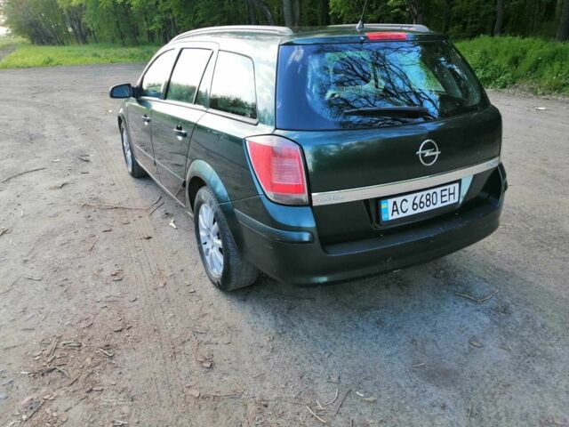 Зеленый Опель Астра, объемом двигателя 1.7 л и пробегом 321 тыс. км за 5000 $, фото 3 на Automoto.ua